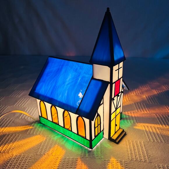 Crystal Village Stained Glass Church Illuminated VTG Handcrafted American Glas\ - Picture 11 of 12